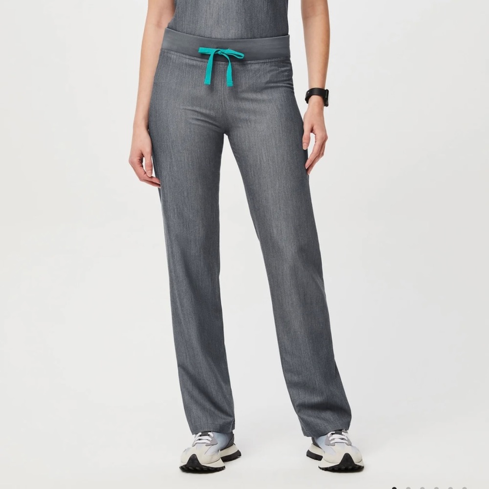 Figs Grey Scrub Set - image 1
